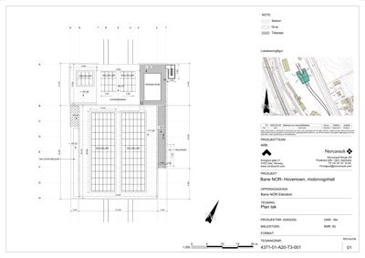 Etasjeplan eller takplan som viser romfordeling, mål og bygningsplassering.