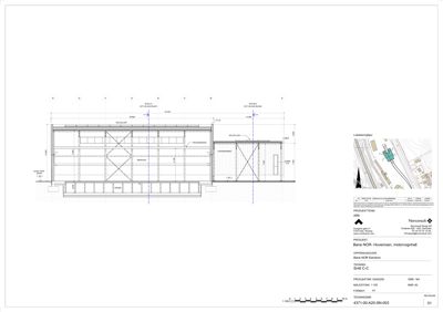 Snittegning av en bygning med mål og konstruksjonsdetaljer