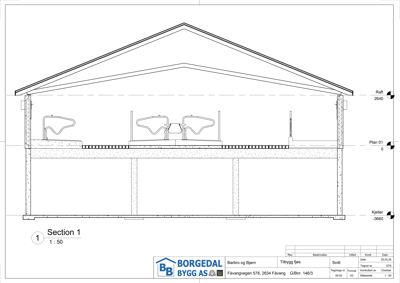 Snittegning (Section 1) som viser tverrsnittet av en bygning med oppgitt høyder for kjeller, plan 01 og tak.