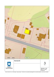 Kartutsnitt som viser tomtens beliggenhet i forhold til nabolag, vegger og høydeforhold.