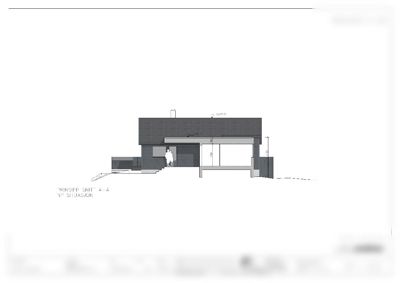 Prinsipp snitt A-A som viser bygningens tverrsnitt, høyder og fasadeelementer.