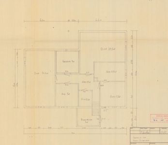 Etasjeplan (1-30) som viser romfordeling, mål og areal for et hus.