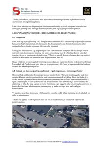 Luftfoto av en bilvaskehall og en tilhørende parkeringsplass.