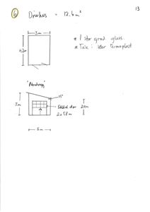 Håndskrevet tegning som viser dimensjoner og detaljer for en dør og et vindu, inkludert notasjoner om materialer og vinkler.