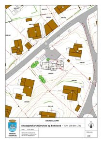 Situasjonskart som viser tomtens beliggenhet i forhold til nabolag, veier og topografi.