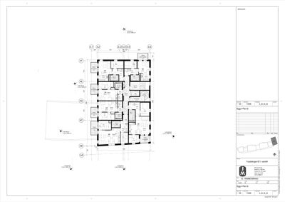 Etasjeplan (Bygg 4 Plan 02) som viser romfordeling, veggposisjon og stueplan for en bygning.