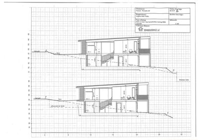 Snittegning som viser bygningens tverrsnitt, romfordeling, trapp og høydemål.