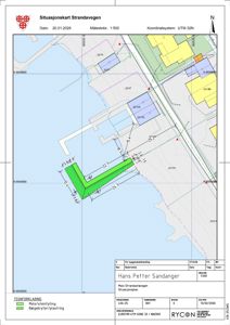 Situasjonskart som viser tomtens beliggenhet i forhold til vann, naboeiendommer og infrastruktur (veier).
