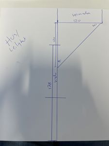 En håndtegnet detaljtegning som viser dimensjoner og vinkler for en veranda eller takkonstruksjon.