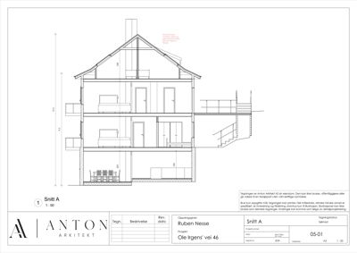 Snittegning (Snitt A) som viser bygningens tverrsnitt, høyder, romfordeling og konstruksjon.