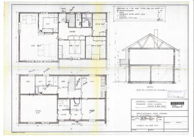 Bildet viser en tegning med etasjeplaner (1. etasje og kjeller) samt et snitt av en bygning.