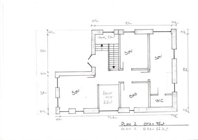Håndtegnet etasjeplan (PLAN 2) som viser romfordeling, dimensjoner og arealoppdelinger for en bolig.