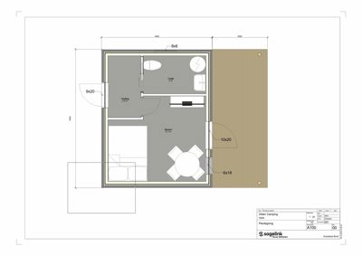 Plantegning av en hytte med romfordeling (soverom, stue, bad), dimensjoner og utvendig terrasse.