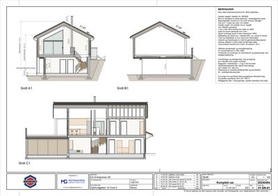 Snittegning som viser tverrsnitt gjennom bygningen med romfordeling, høyder og konstruksjonsdetaljer.