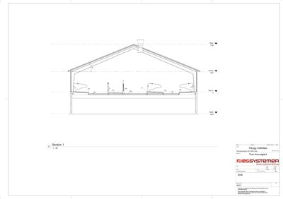 Snittegning av en bygning med takform og innvendig konstruksjon