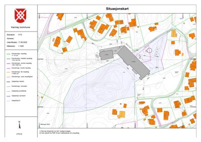Situasjonskart som viser eiendomsforhold, nabolag, topografi og planlagt bygning.