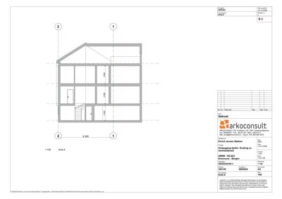 Snittegning (Snitt A) som viser bygningens tverrsnitt, høyder, romfordeling og konstruksjon.