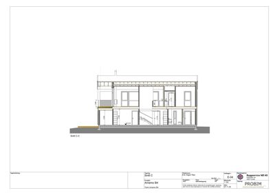 Snittegning (Snitt C-C) som viser bygningens tverrsnitt, høyder, trapp og romfordeling.