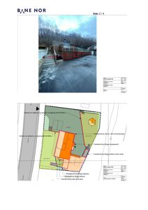 Situasjonsplan som viser tomtens form, bygningens plassering, fasadestrekninger og tilhørende arealer.