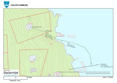 Situasjonsplan som viser topografi (konturlinjer), eksisterende og planlagt infrastruktur (rørlag, anlegg) samt arealbruk på et område ved kysten.