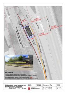 Situasjonsplan som viser plassering av en ny nettstasjon (Tesla Supercharger) i forhold til eksisterende veg, gangvei og støttemurer, inkludert avstandsmålinger og en illustrasjon av terrenget.