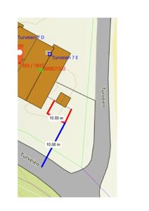 Situasjonsplan som viser tomtens beliggenhet i forhold til Turveien, naboeiendommer (Turveien 7 D og 7 E), og angitte avstander (10.80 m og 10.68 m) til vei eller grenser.