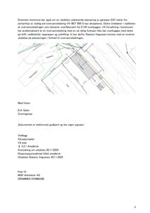 Situasjonsplan som viser bygningers plassering (Helsehus, Brannstasjon, Ny carport) i forhold til infrastruktur (overvannsledning, vei) og nabolag.