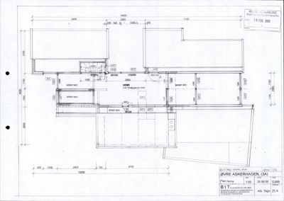 Etasjeplan (hemseplan) for en bolig i Øvre Askerhagen, som viser romfordeling, dører og mål.