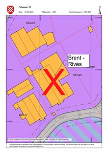 Situasjonsplan som viser tomtene (66/423, 66/422, 66/417), bygningers plassering, veier (Fotvegen) og en markering av en 'Brent - Rives' bygning.