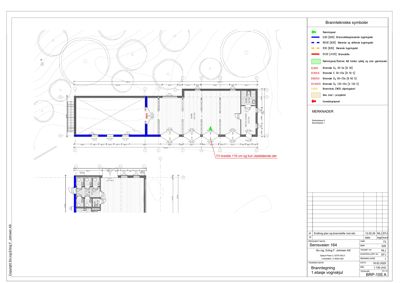 Etasjeplan (1. etasje) med brannsikringstegning, romfordeling og døråpninger.