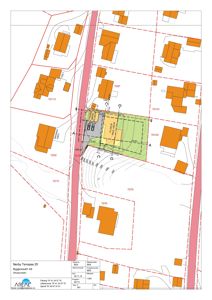 Situasjonsplan som viser bygningens plassering i forhold til nabolaget, eiendomsgrenser, veier og terrengforhold.