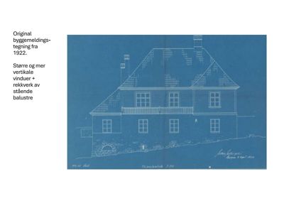 En blå tegning (blåprint) som viser fasaden på en bygning sett fra siden. Tegningen viser takform, vinduer, balkonger og en steinmur ved siden av bygningen.