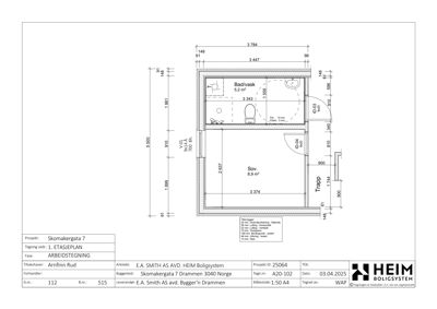 Etasjeplan (1. ETASJEPLAN) som viser romfordeling, mål og innredning for et bad og et soverom.