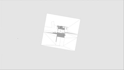Situasjonsplan som viser bygningens plassering på tomten i forhold til veier og naboeiendom.
