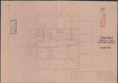 Etasjeplan (innvillig) med romfordeling, mål og innvendige vegger.