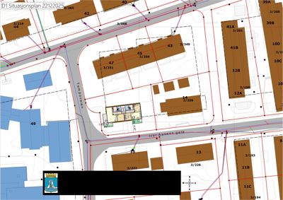 Situasjonsplan som viser tomtegrenser, bygningstilhørighet, veier og naboeiendommer.