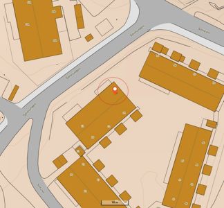 Situasjonsplan som viser bygningers plassering i forhold til veier (Sølielunden, Solveien) og nabolag.
