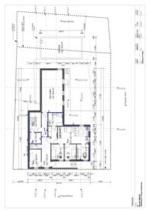 Etasjeplan som viser romfordeling, arealer og fasadeorientering for en bygning.