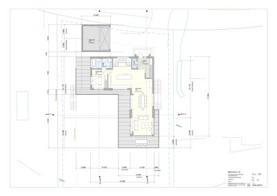 Etasjeplan (1.etg) med romfordeling, dimensjoner og plassering av inngang.