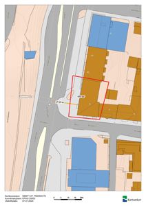 Situasjonsplan som viser eiendomsgrunnlinjer (rødt), bygninger (brunt og blått), veier og topografi. Planen inneholder også mål på eiendomsbredde (17,29 m) og areal (693 m²).