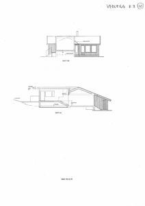 Tegning som viser tverrsnitt gjennom bygningen (SNITT AA og SNITT BB), inkludert høyder, takform og grunnplan.