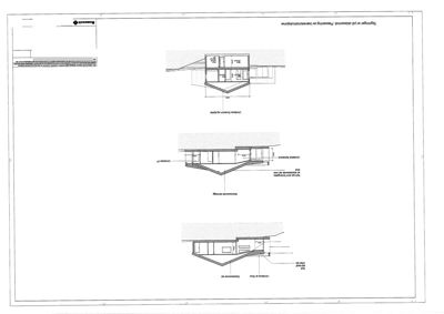Fasadetegning som viser front- og sideutsikter på en bygning med mål og detaljer.