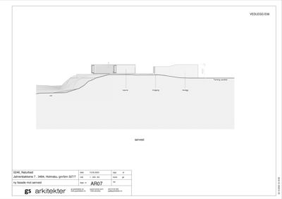 Fasadetegning som viser bygningens utseende sett fra sørvest, inkludert terrengforhold og høydemål.