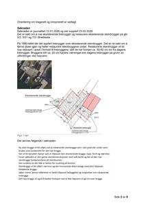 Bildet viser en situasjonsplan (Figur 1) som illustrerer plasseringen av eksisterende og planlagte steinbrygger i forhold til dagens trebrygger. Det er også inkludert en liten luftfoto (top-down) av området øverst på siden.