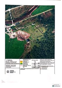 Gårdsplan med arealdata, markskart og eiendomsgrenser