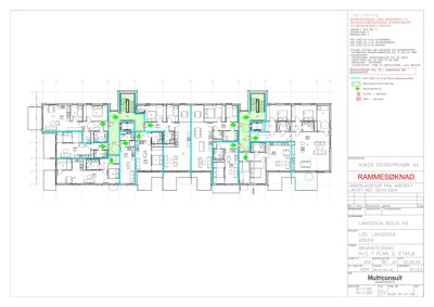 Etasjeplan for 2. etasje i en brannnødsplan, som viser romfordeling, vegger og inngangspunkter.