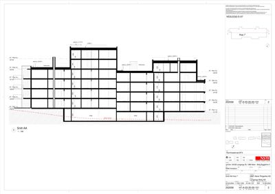 Snittegning (Snitt AA) som viser tverrsnittet av bygningen Hus 7, inkludert etasjer og høyder.