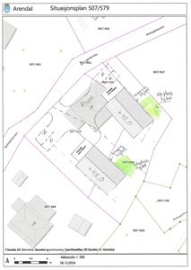 Situasjonsplan som viser tomtens beliggenhet, grenser, nabotomter, veier og plassering av bygninger.