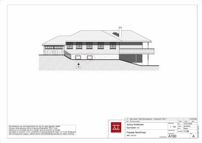 Fasadetegning som viser bygningens utseende sett fra nord/vest, inkludert vinduer, tak og terrassering.