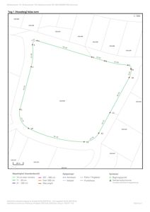 Situasjonsplan som viser felles tomtegrenser (Teig 1) med tilhørende eiendomsnummer og målinger.